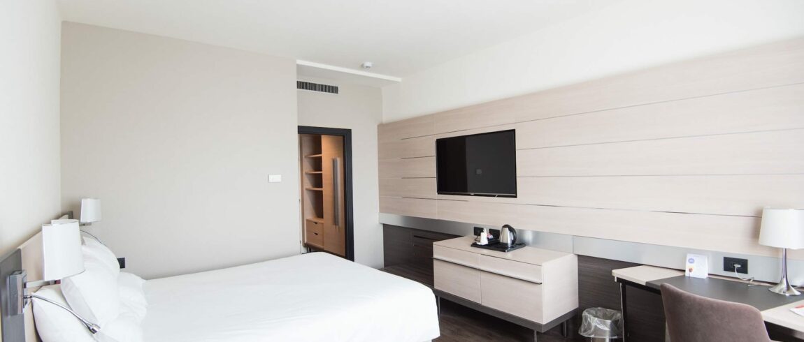 paul-postema-mr0Dp231IEw-unsplash